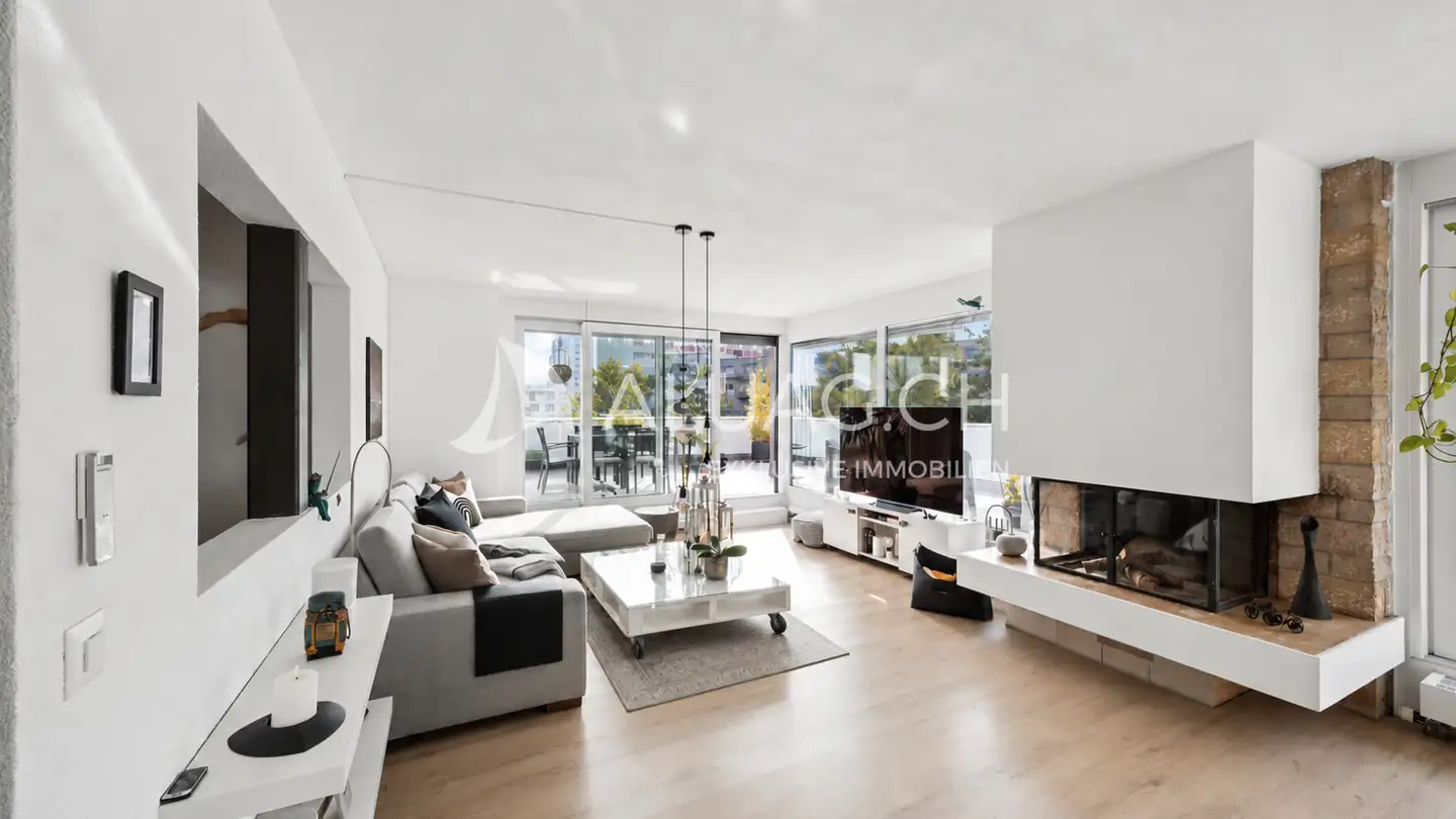 Penthouse for sale - 2560 Nidau