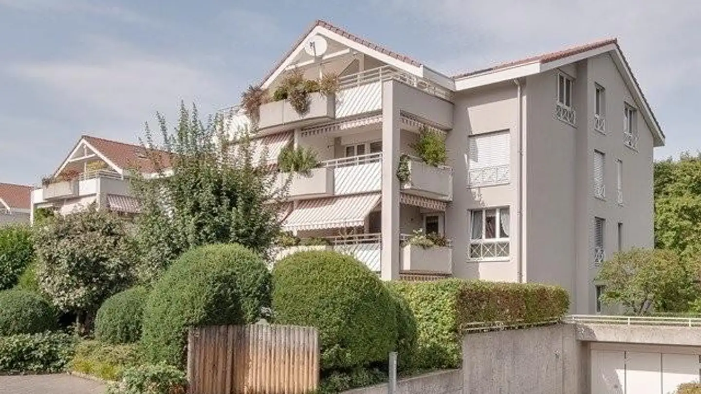 Single garage for rent - Brühlweg 14a, 4132 Muttenz