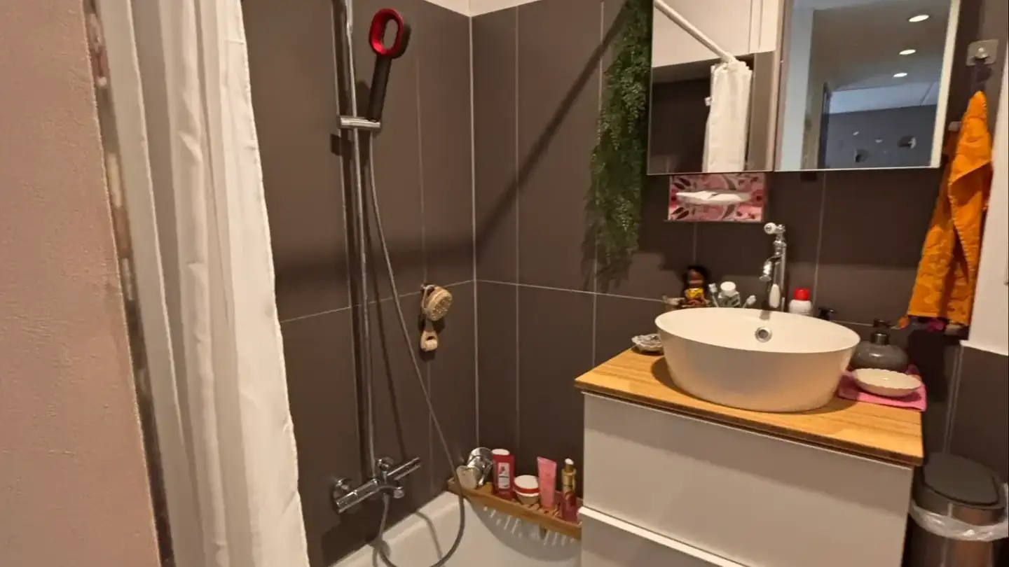 Appartement à louer - 1225 Chêne-Bourg - Photo 2
