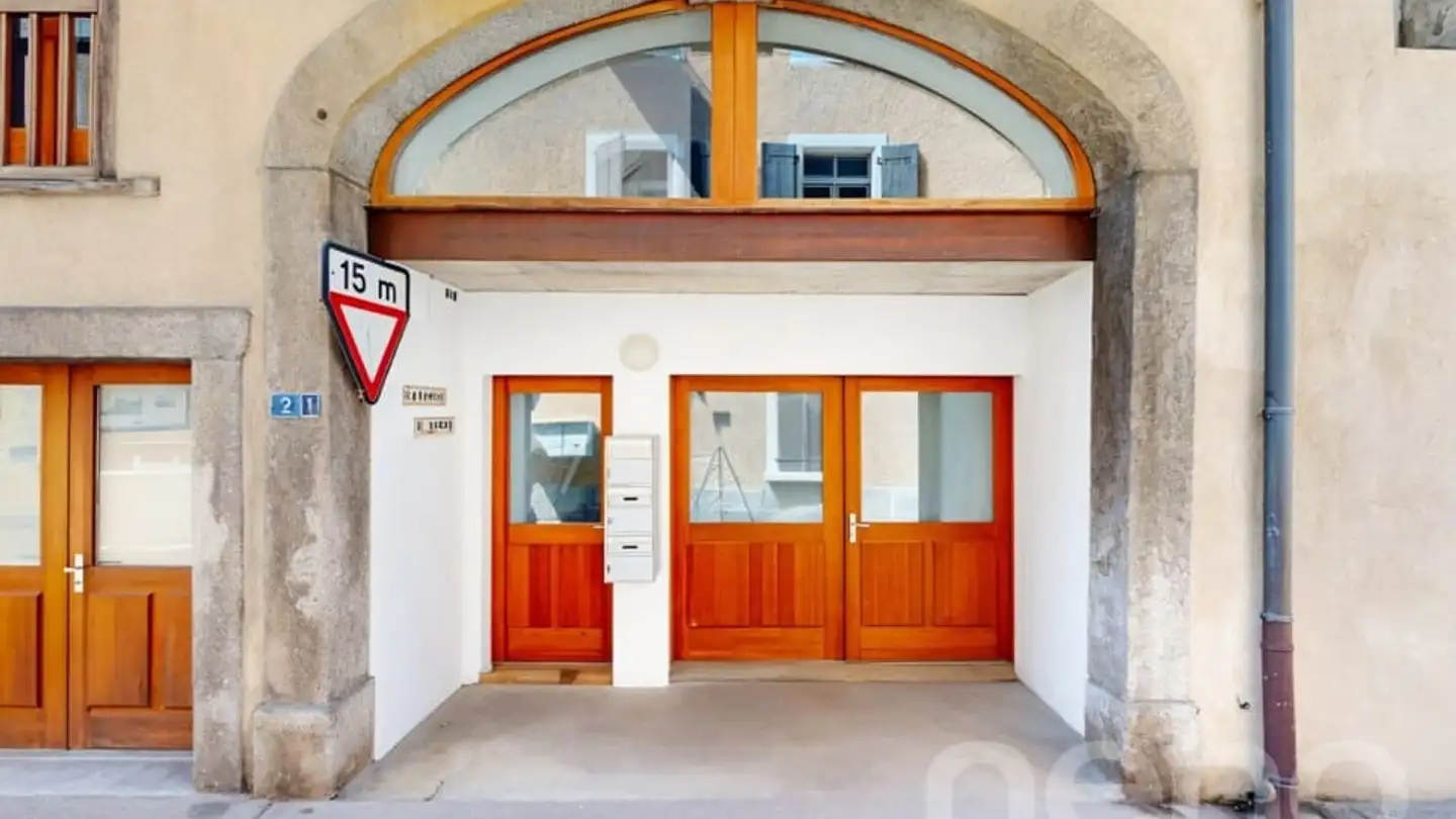 Commercial for sale - 1880 Bex