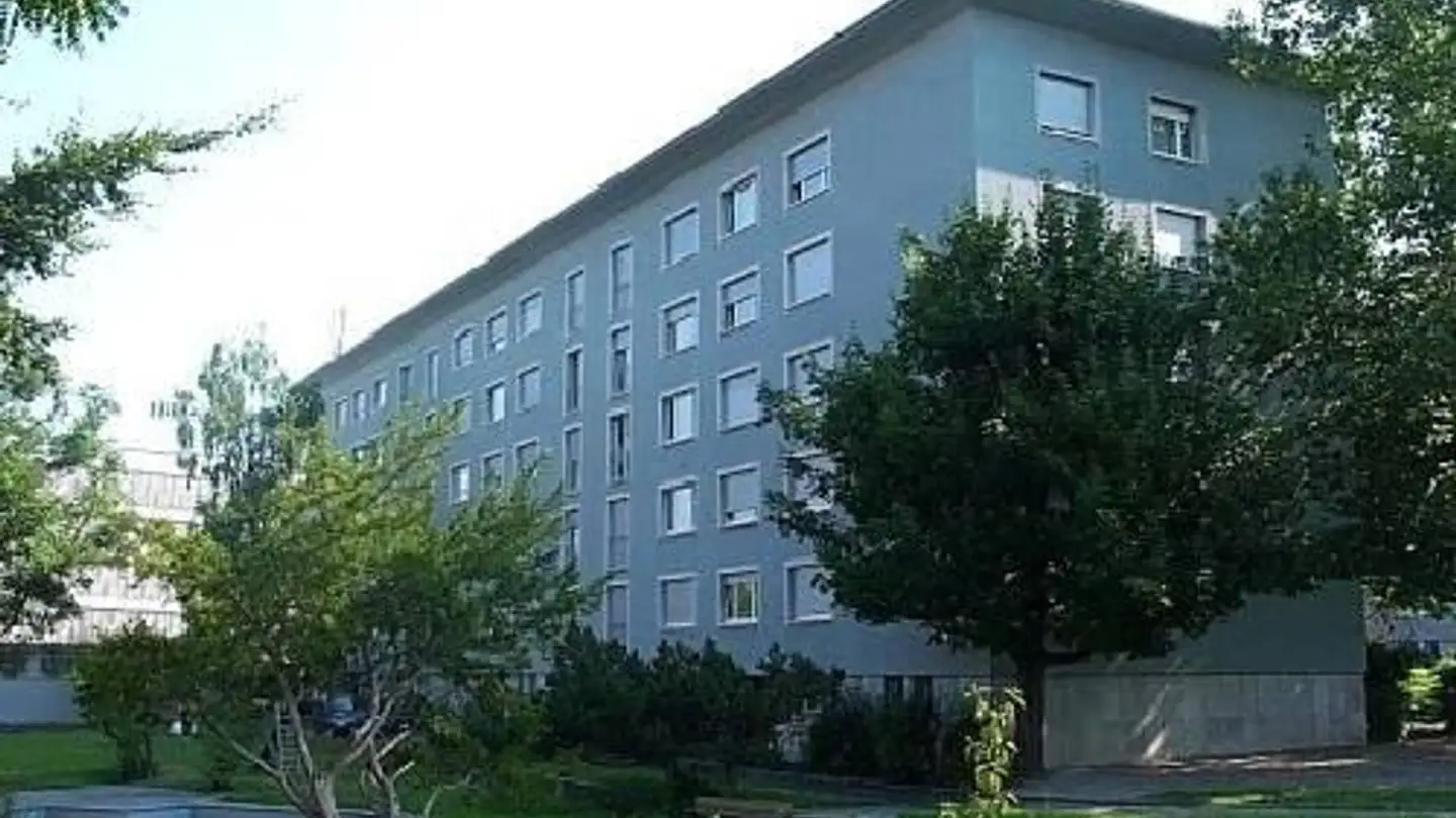 Überdachter Motorradparkplatz mieten - Horburgstrasse 33, 4057 Basel