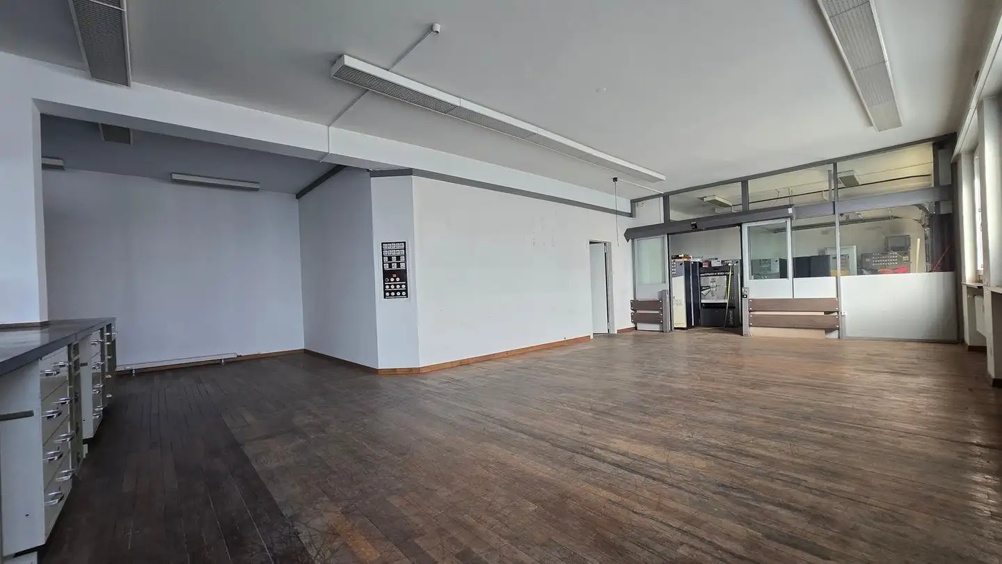 Gewerbe mieten - Rue De Madretsch / Madretschstrasse 12, 2503 Biel/Bienne - Foto 4