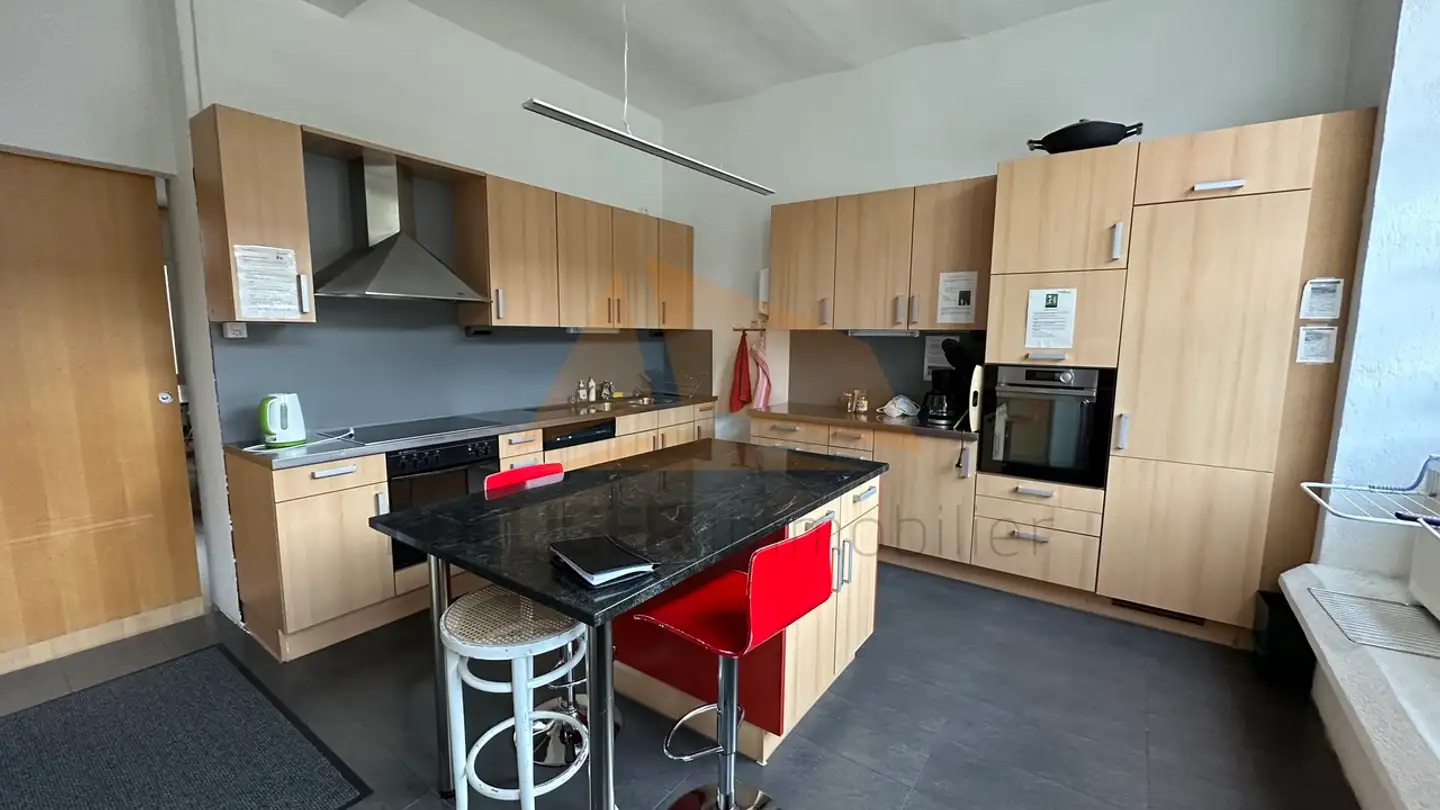 Edificio ad uso misto in vendita - Rue Du Collège 21, 2300 La Chaux-de-Fonds - Photo 2