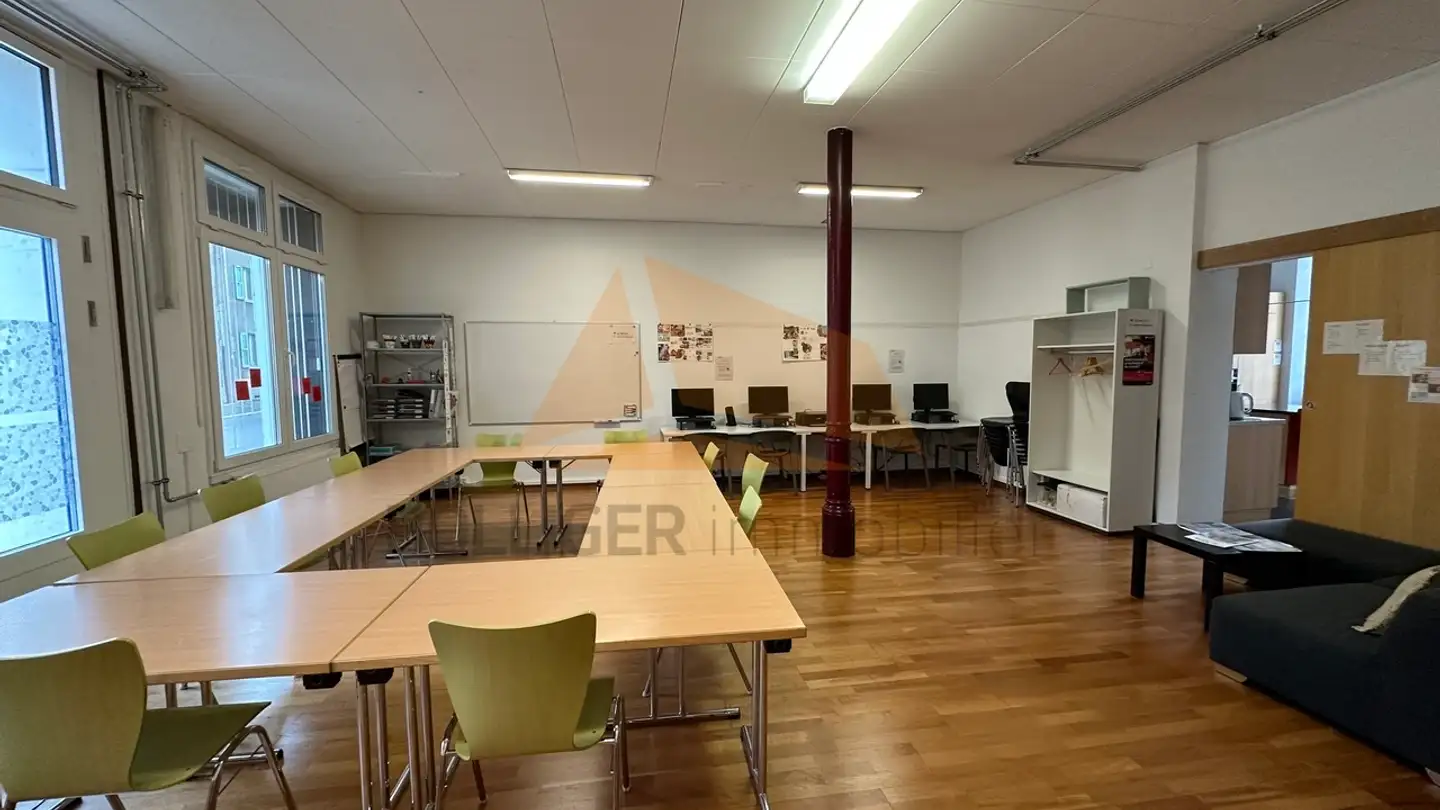 Edificio ad uso misto in vendita - Rue Du Collège 21, 2300 La Chaux-de-Fonds - Photo 4