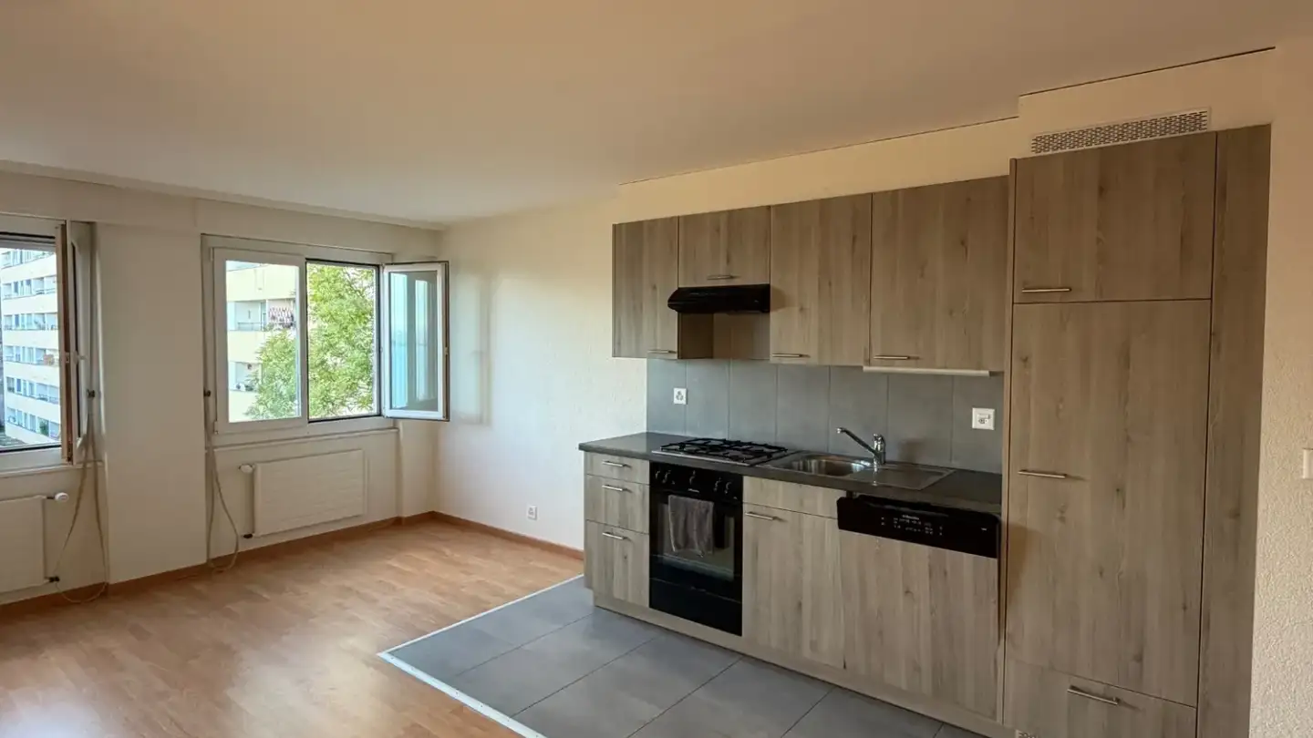 Appartement à louer - Rue De Jolimont 4, 2000 Neuchâtel - Photo 2