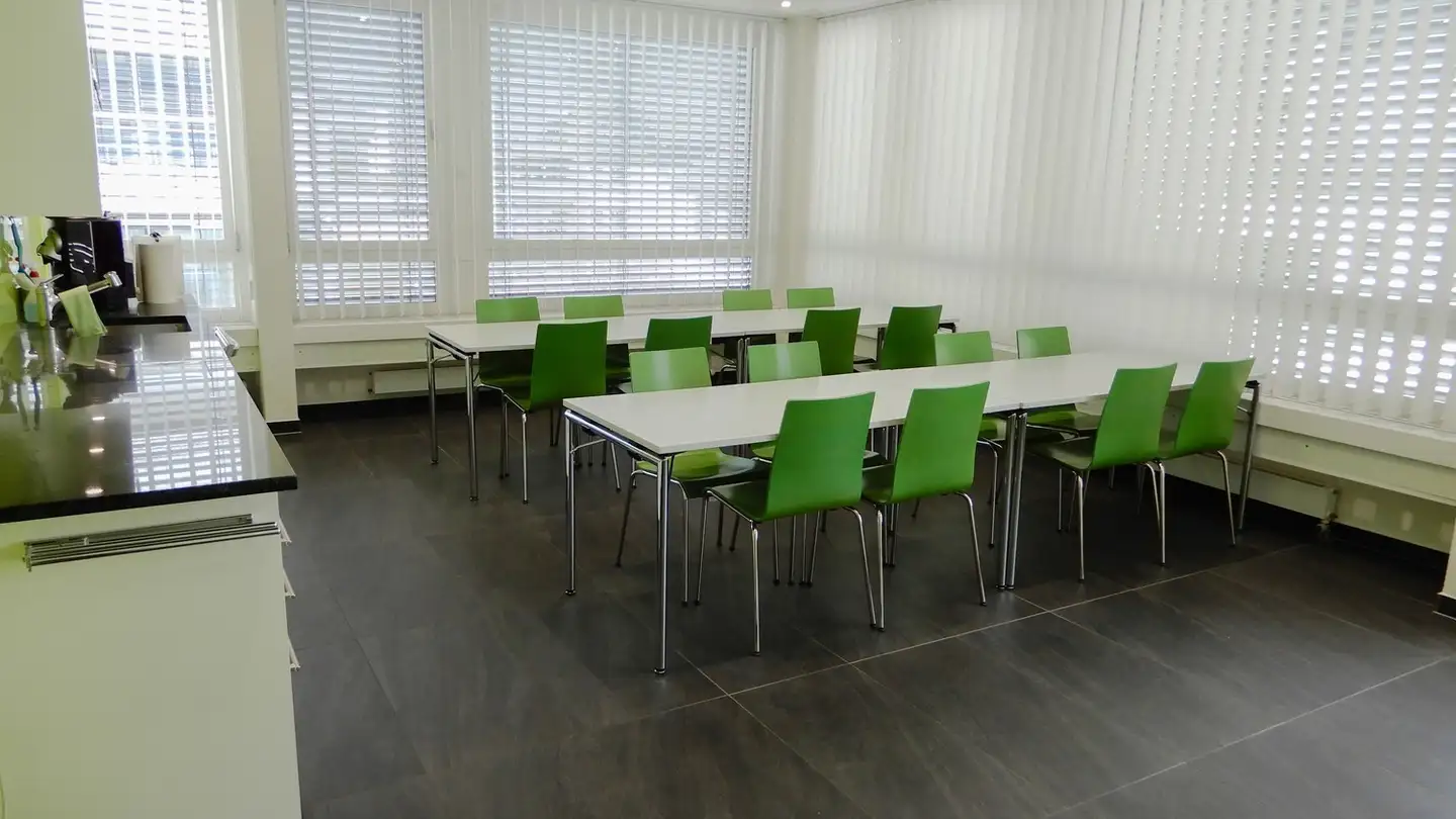 Bureau à vendre - Roosstrasse 3, 8832 Wollerau
