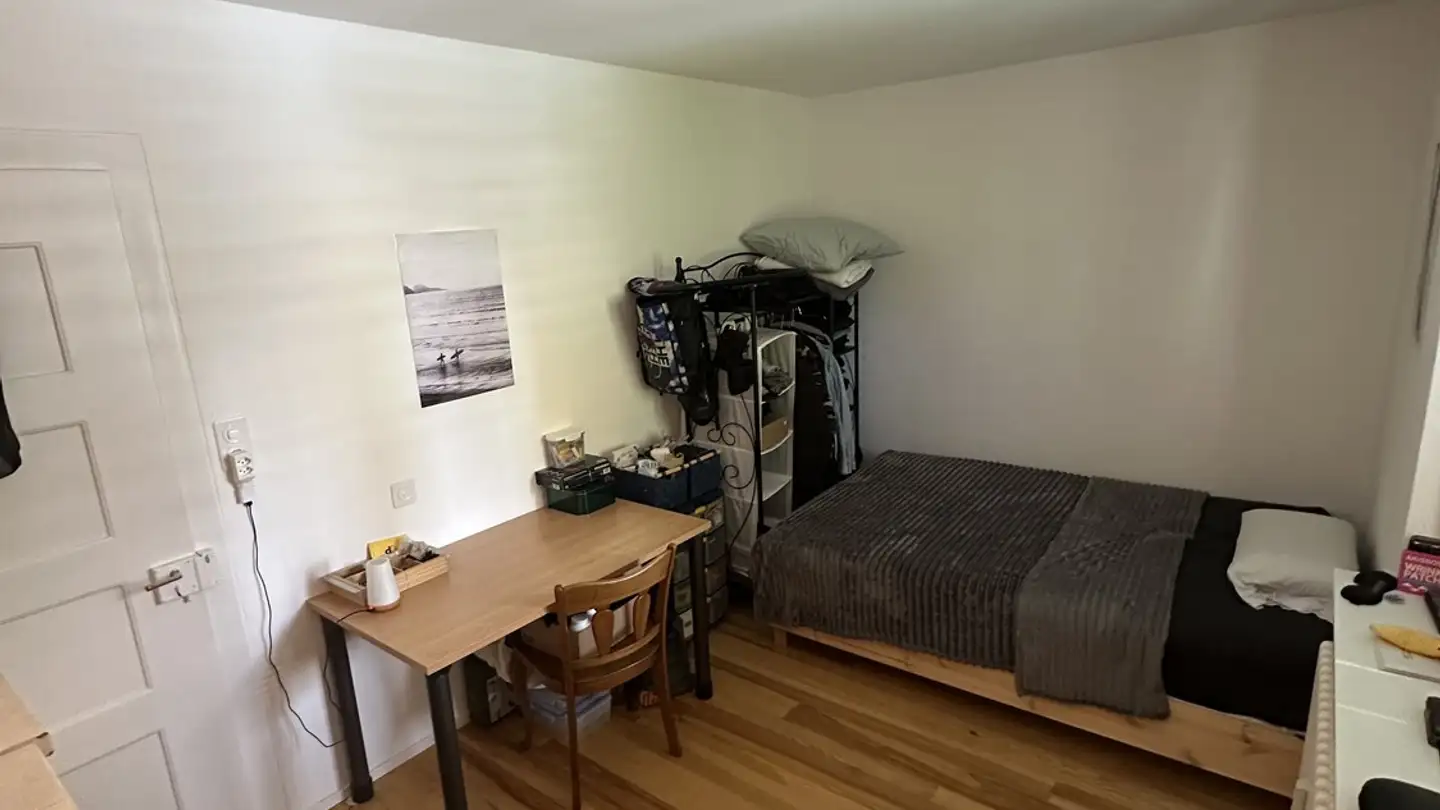 Single room for rent - Buchfinkenstrasse 2, 8052 Zürich