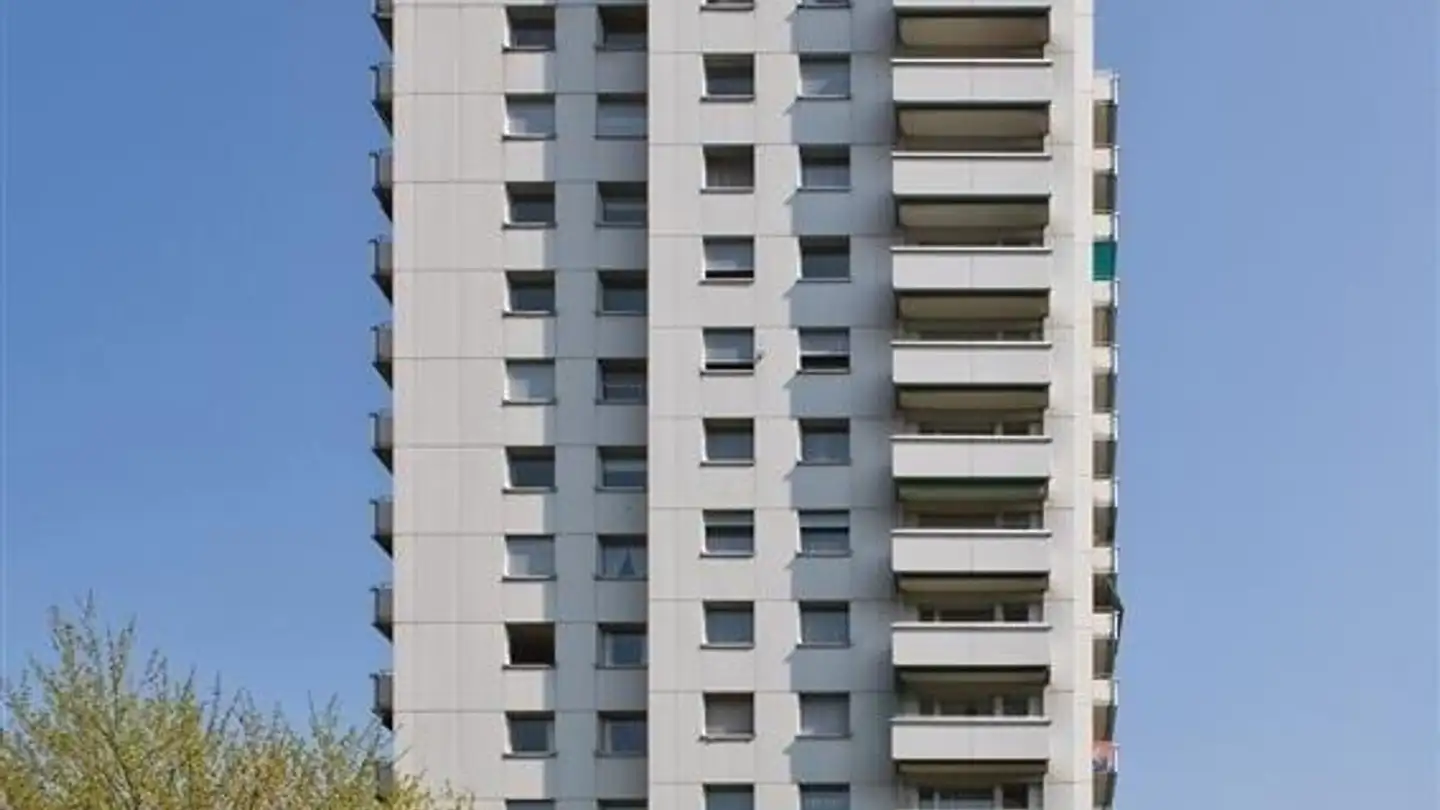 Indoor motorbike parking space for rent - Rüttihardstrasse 3, 4127 Birsfelden