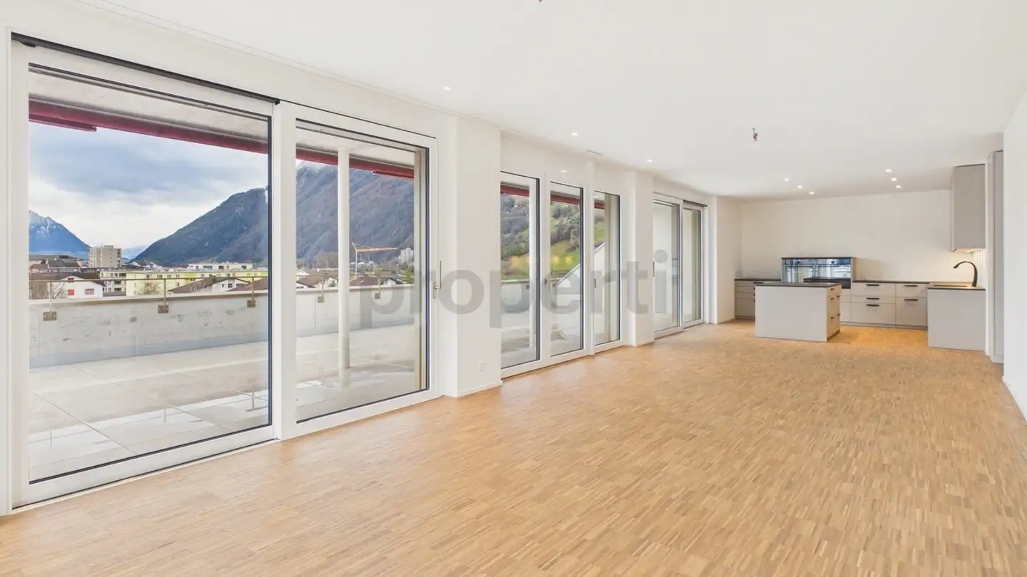 Attique à louer - 6440 Brunnen