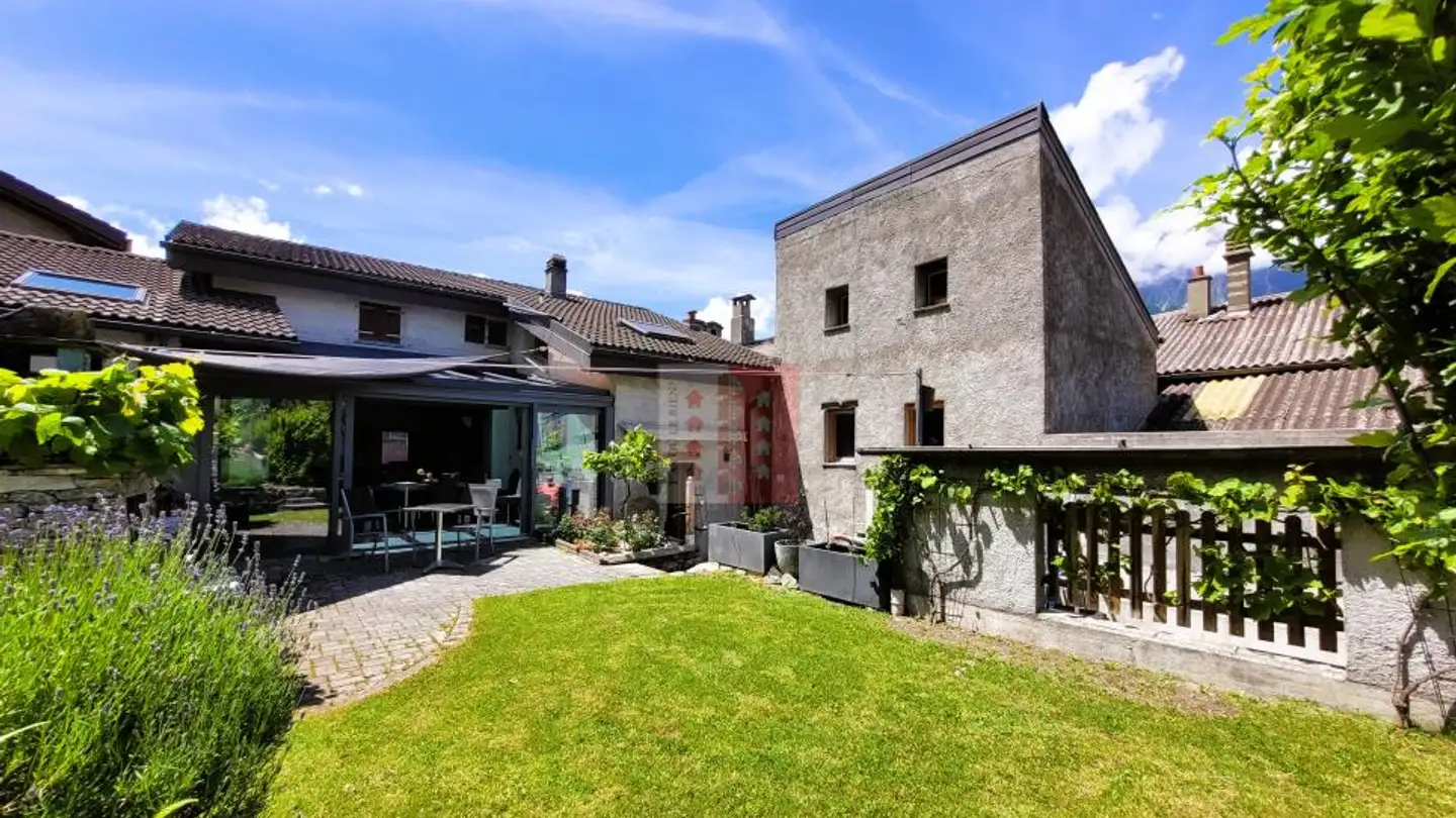 Single house for sale - 1906 Charrat