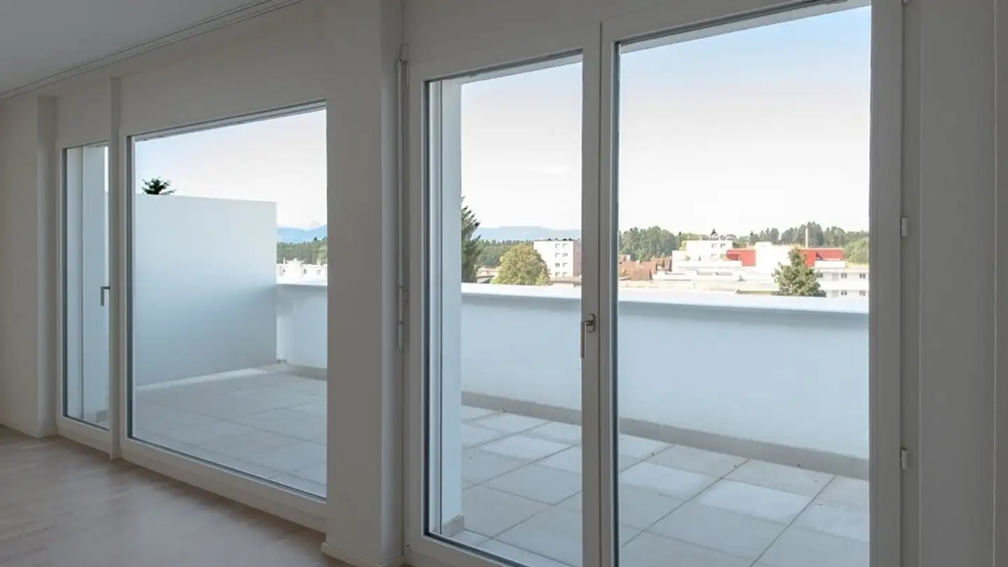 Attique à louer - Zihlstrasse, 8340 Hinwil - Photo 2