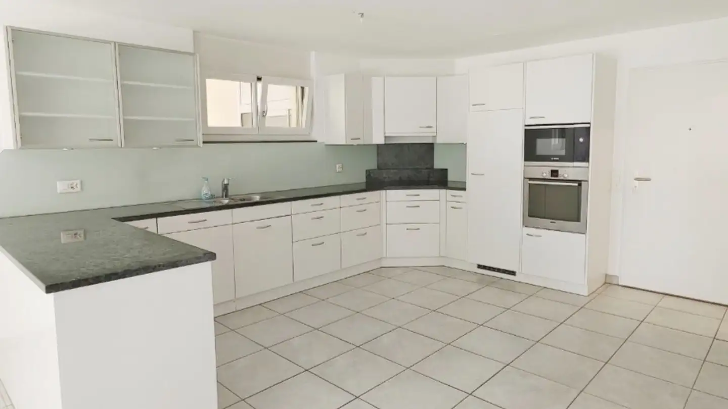 Apartment for rent - 8308 Illnau - Photo 2