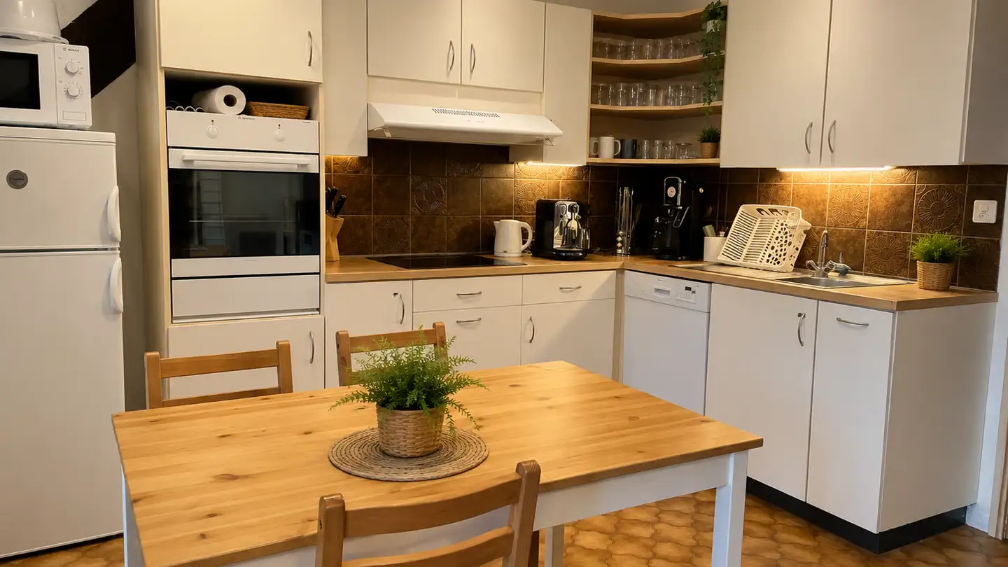 Attic flat for rent - Grand Rue 9, 1680 Romont FR - Photo 2