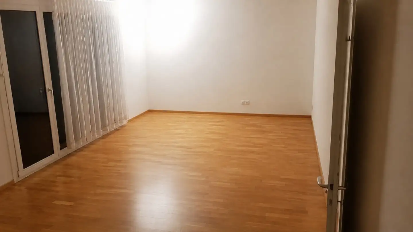 Wohnung mieten - Farlifangstrasse 24, 8126 Zumikon - Foto 2