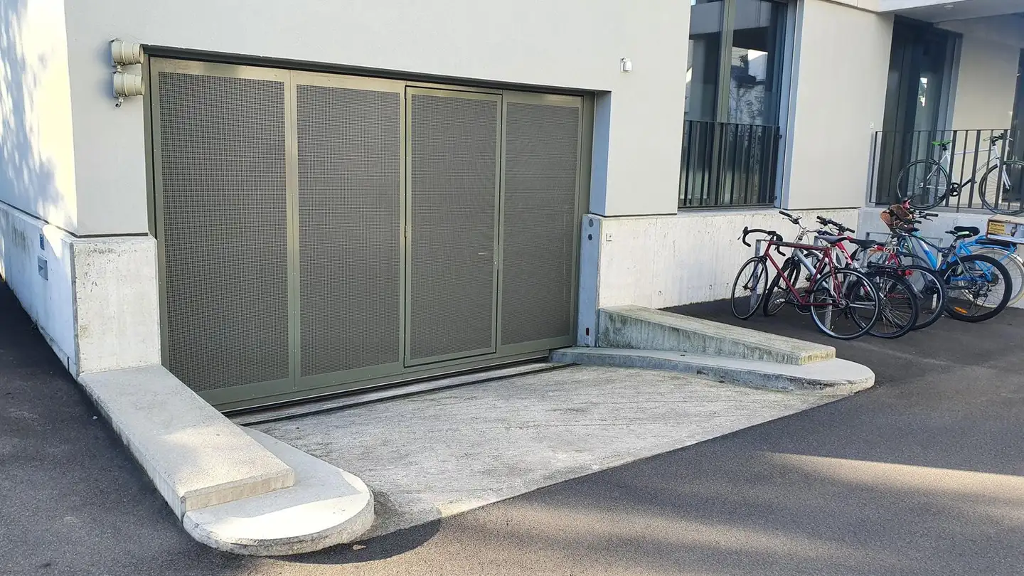 Tiefgaragenstellplatz mieten - Zürcherstrasse 108, 8640 Rapperswil SG