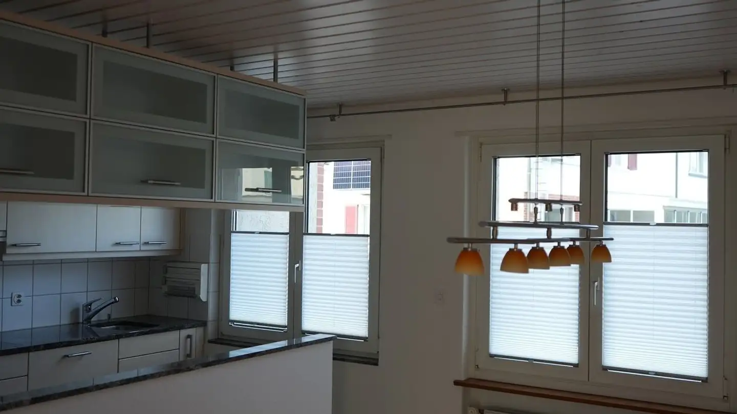 Semi-detached house for rent - Falkenstrasse 12, 4153 Reinach BL - Photo 2