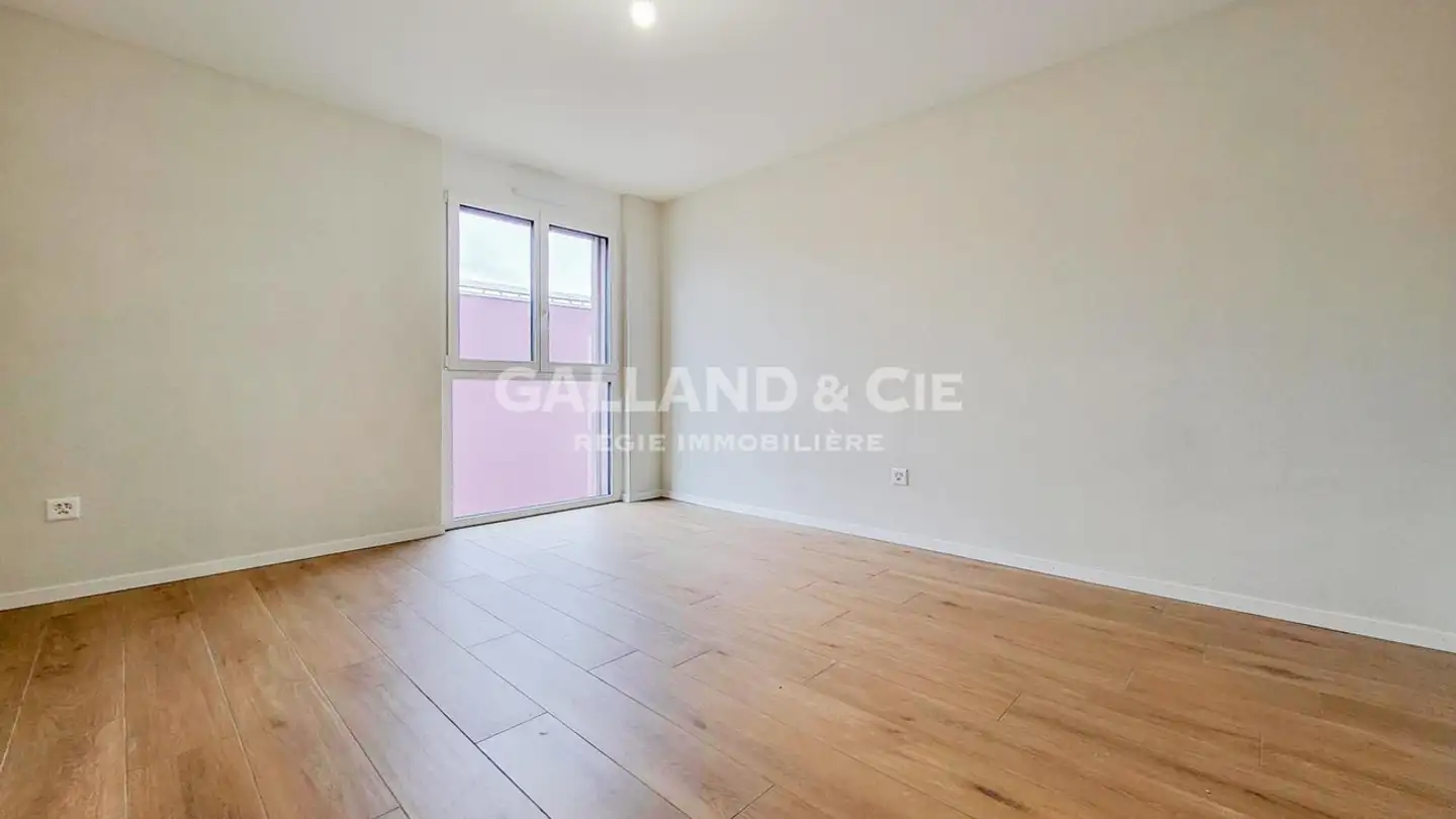 Apartment for rent - Impasse De La Fava, 1566 St-Aubin FR - Photo 4