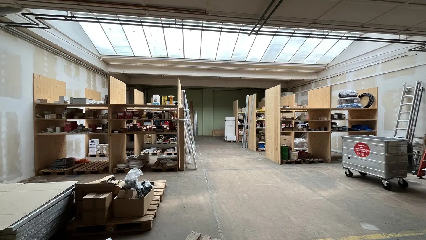 Commercial for rent - Fabrikstrasse 2, 8750 Riedern - Photo 4