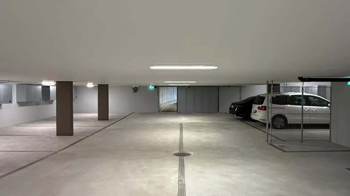 Underground parking space for rent - 8134 Adliswil