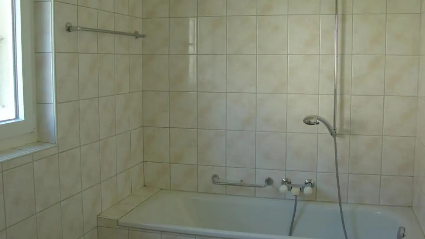 Wohnung mieten - Champs-Forts 13, 2740 Moutier - Foto 3
