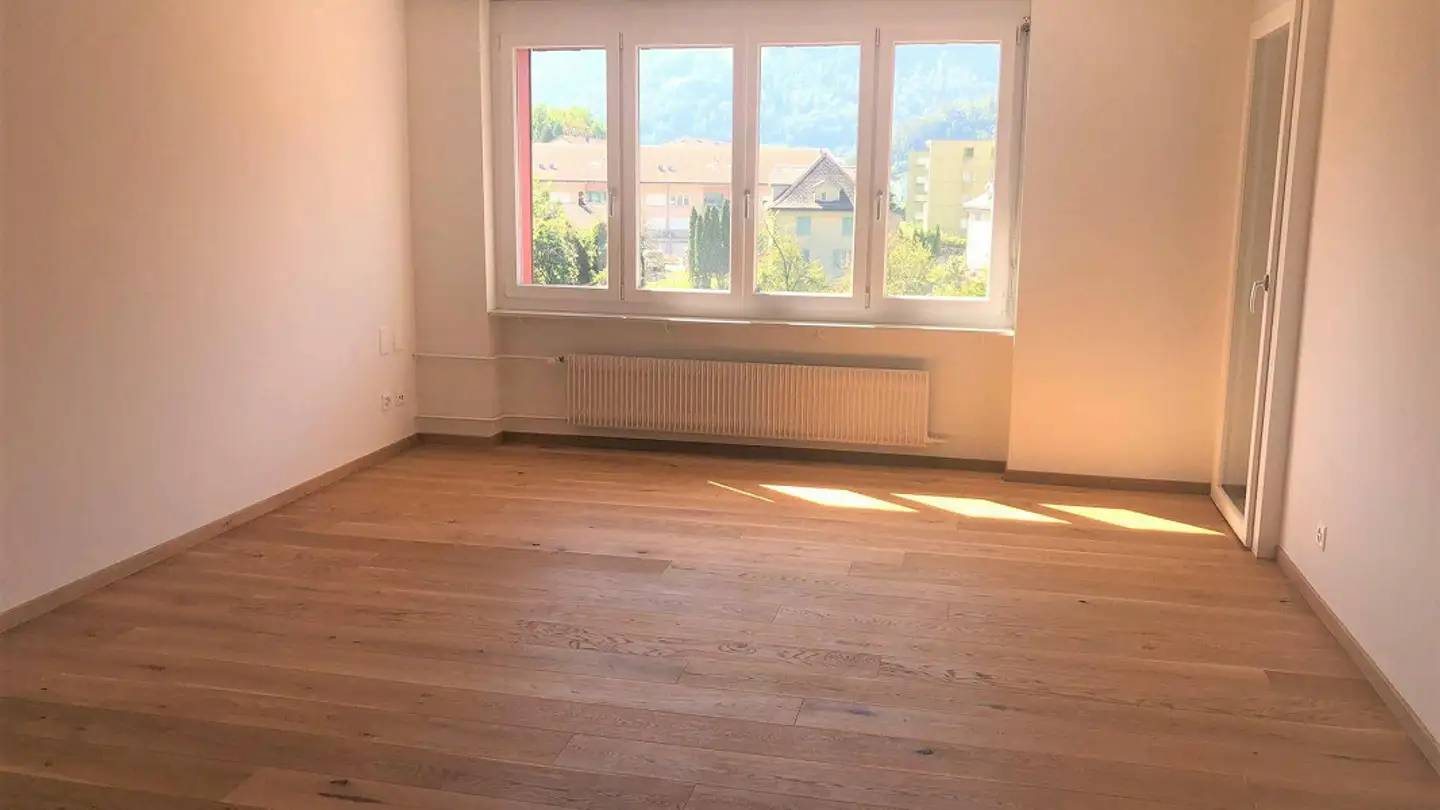 Appartement à louer - Ziegelbrückstrasse 123, 8866 Ziegelbrücke