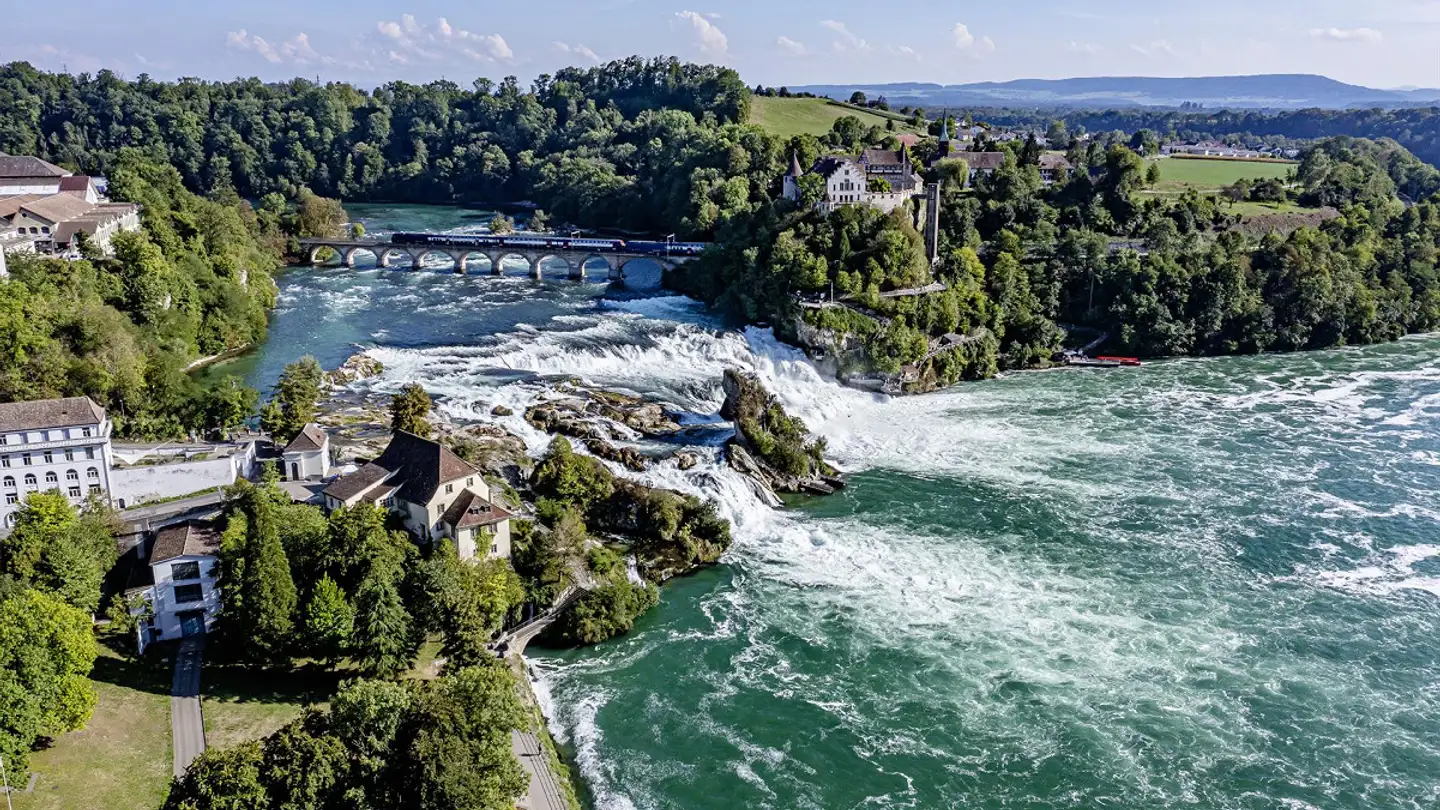 Gewerbe mieten - Industrieplatz 5, 8212 Neuhausen am Rheinfall - Foto 3