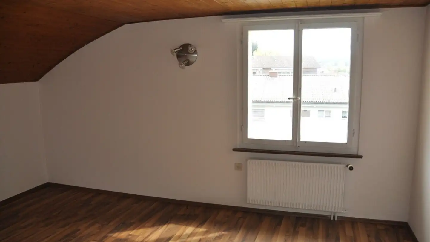 Attic flat for rent - Wiesenstrasse 18, 4950 Huttwil - Photo 3