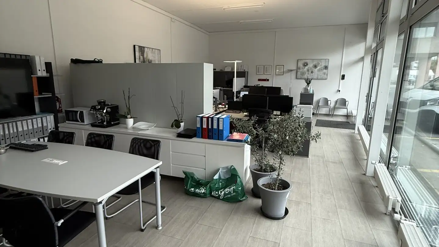 Commercial à louer - Rüeggisingerstrasse 5, 6020 Emmenbrücke - Photo 3