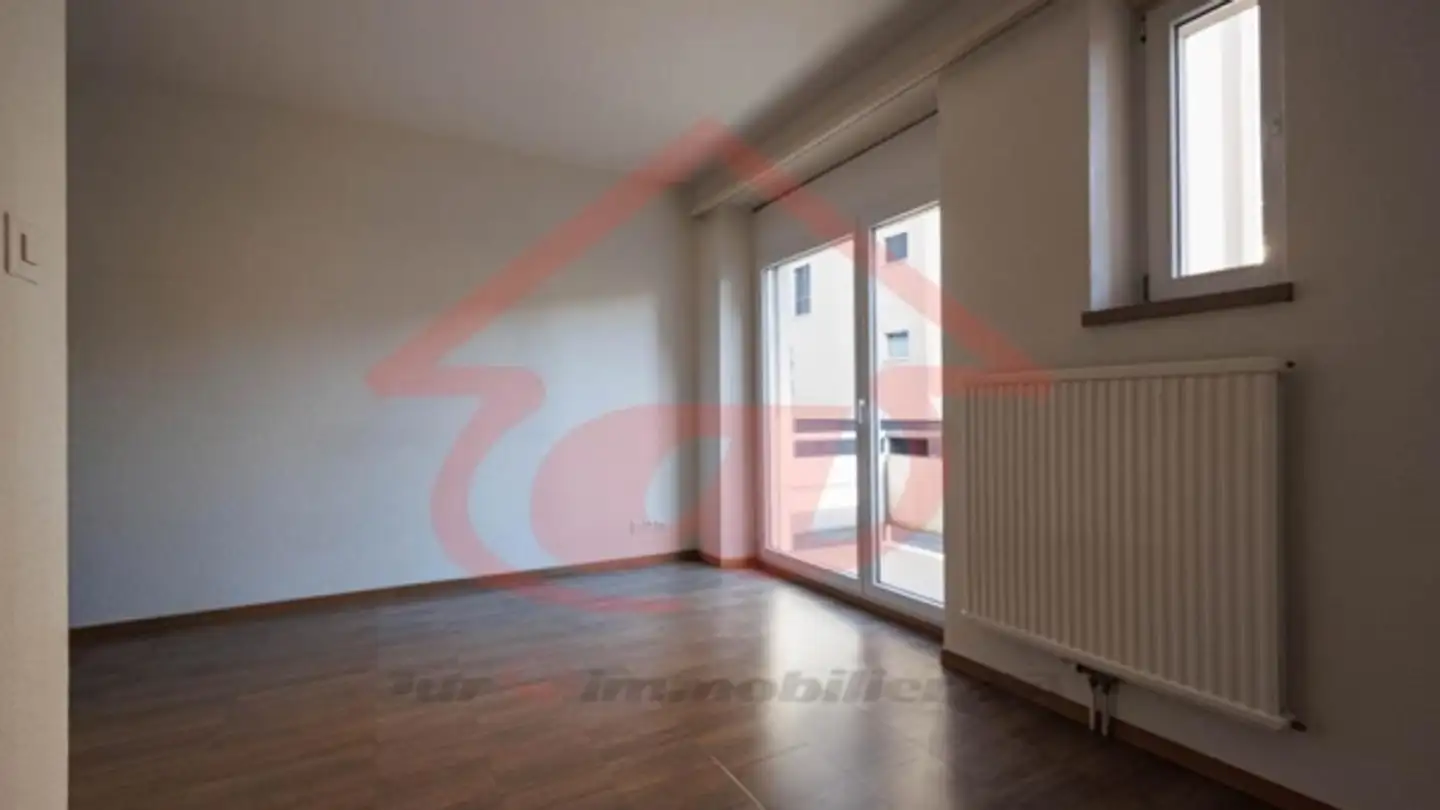 Mixed-use building for rent - Chemin Des Places 2, 2800 Delémont