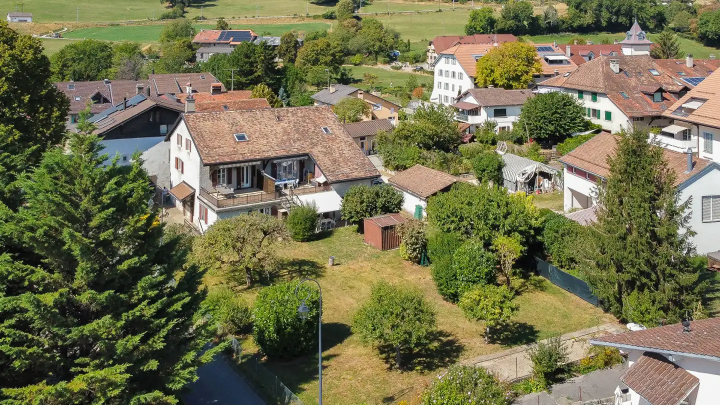 Residential building for sale - Route De Le Muids, 1273 Arzier-Le Muids