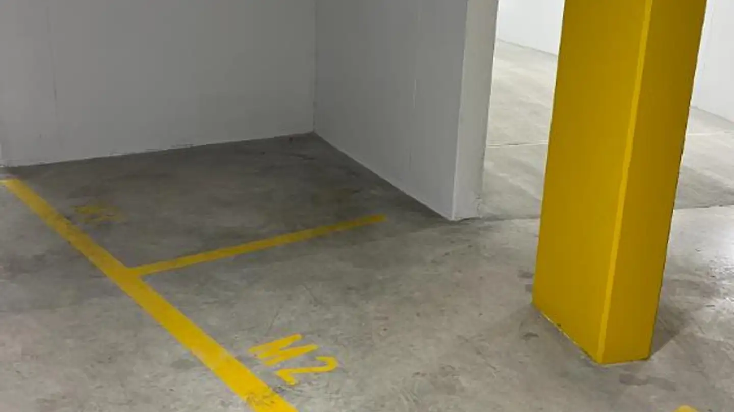 Parcheggio interno per moto in affitto - Greifenseestrasse 13a, 8603 Schwerzenbach