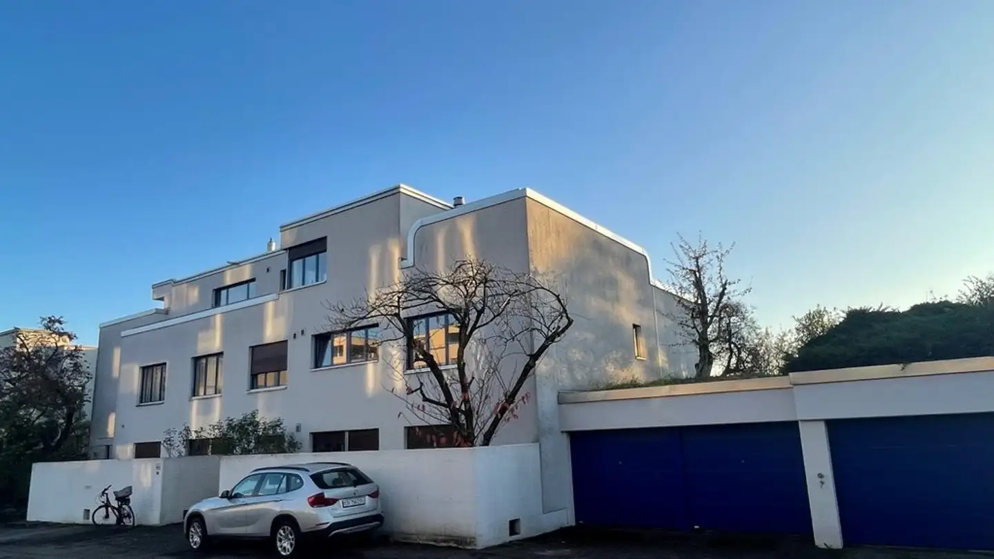 Single garage for rent - Am Oeschbrig 41, 8053 Zürich