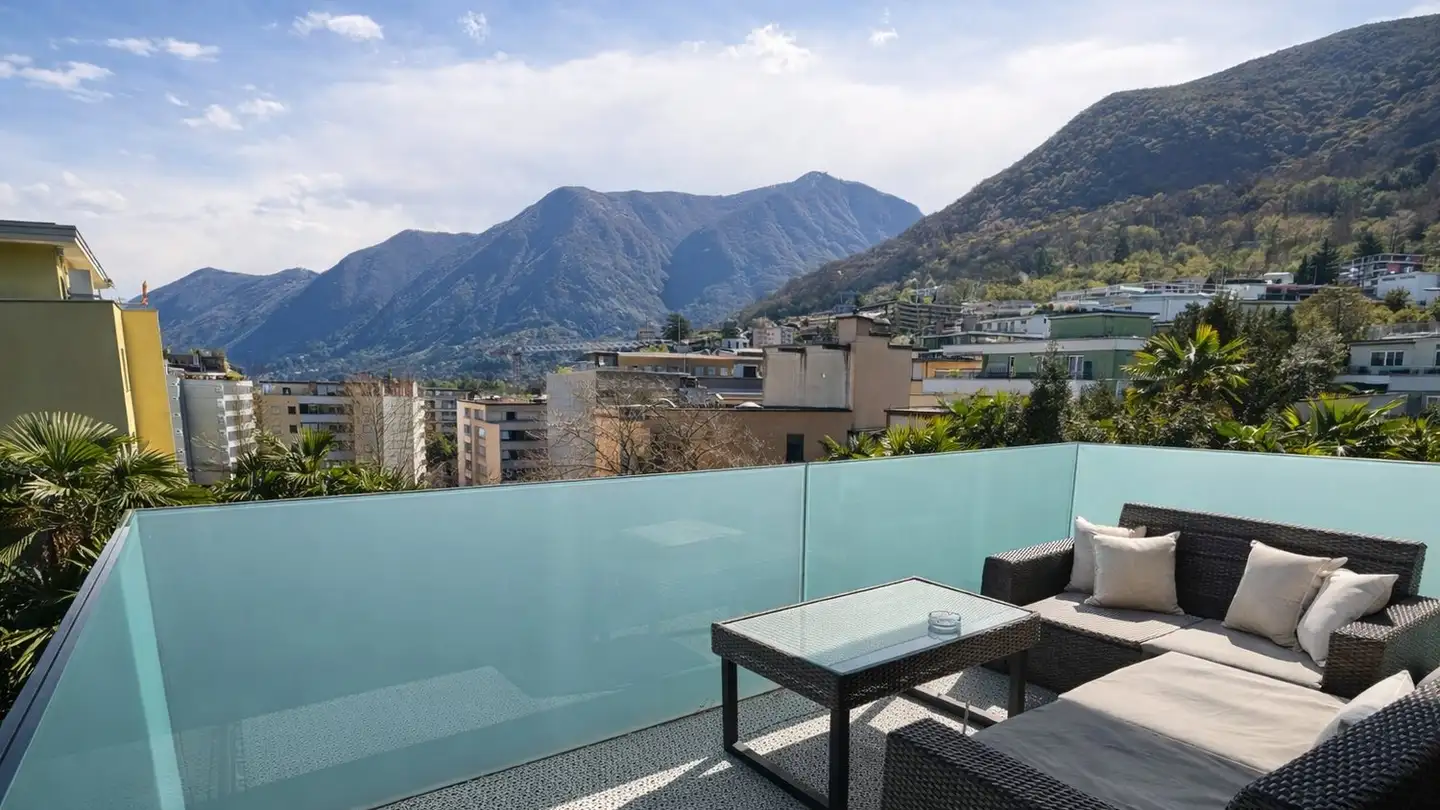 Appartement meublé à louer - Via Franco Zorzi 30, 6900 Paradiso - Photo 2