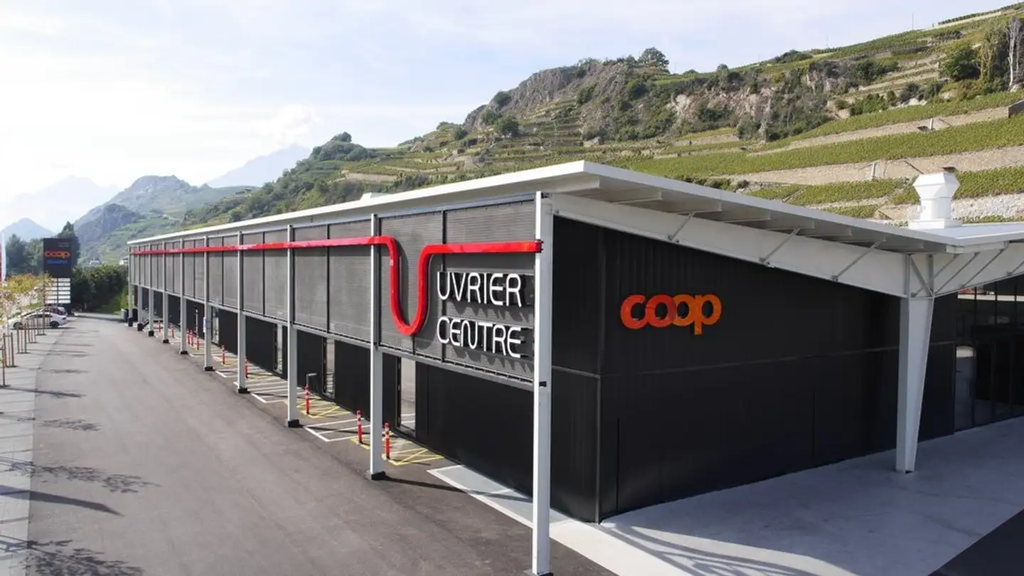 Shop for rent - Route D'italie 115, 1958 Uvrier