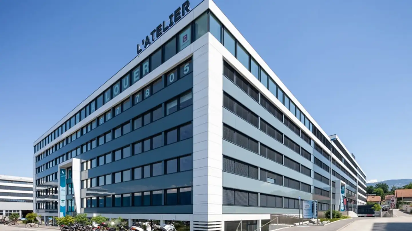 Immeuble industriel à louer - Rue Du Champ-Blanchod 4, 1228 Plan-les-Ouates
