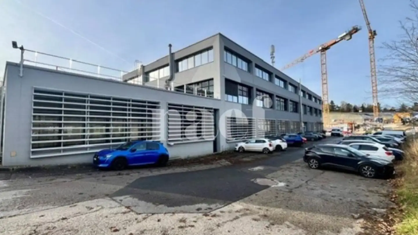 Mischgenutztes Gebäude mieten - Rue De L'hôtel-De-Ville 101, 2300 La Chaux-de-Fonds