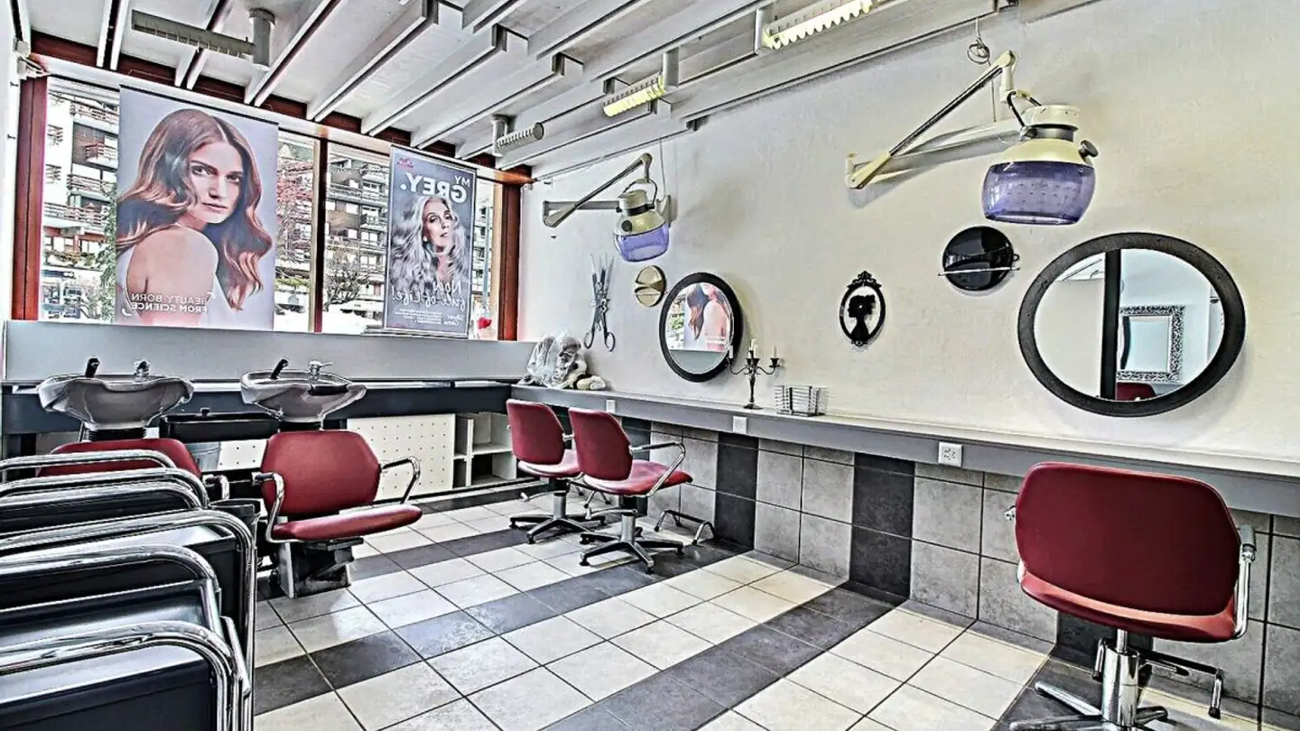 Commerciale in vendita - Place Du Village 4, 1972 Anzère - Foto 2