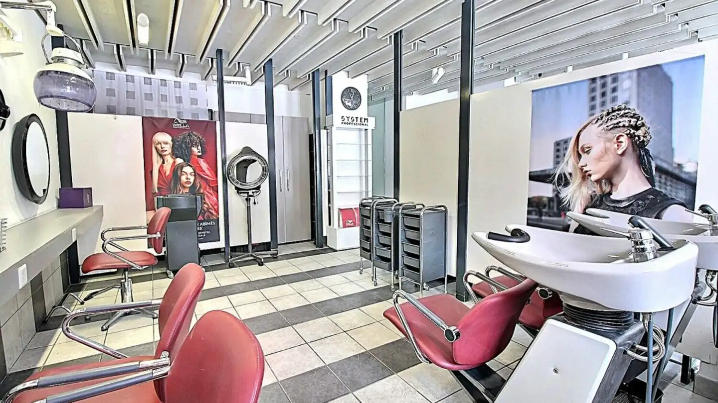 Commerciale in vendita - Place Du Village 4, 1972 Anzère - Foto 3