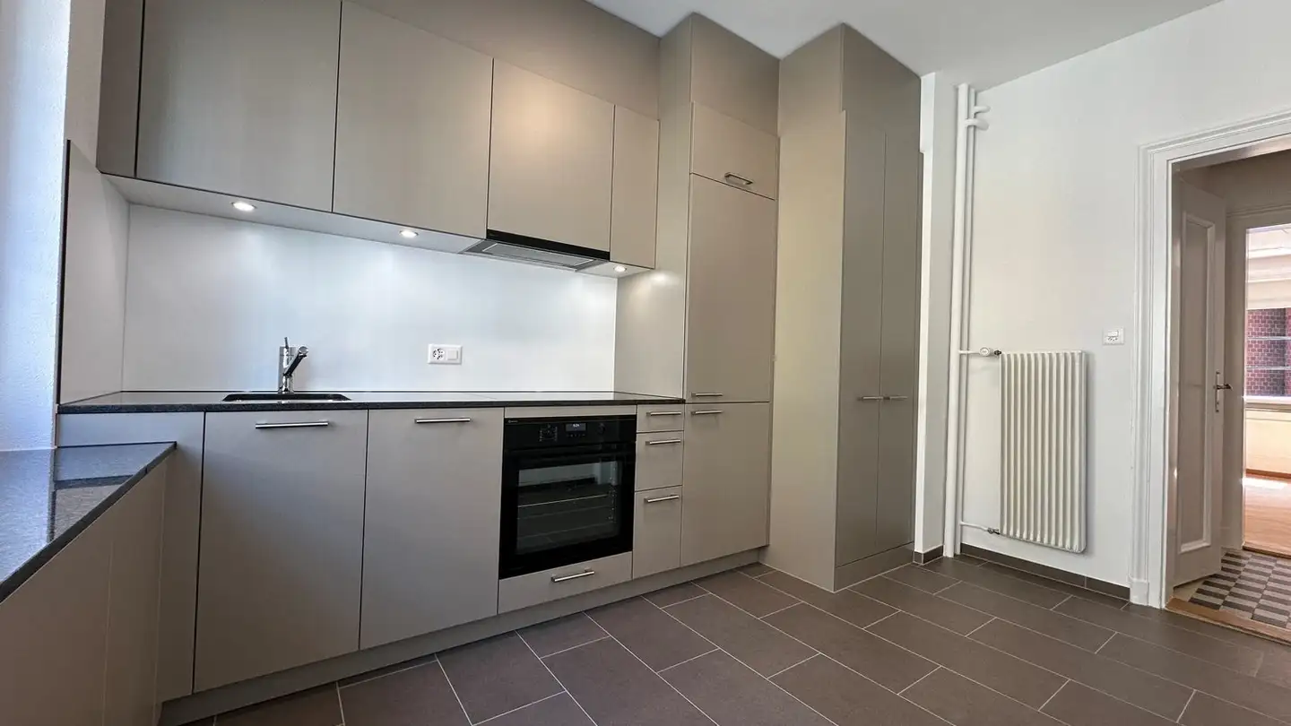 Appartement à louer - Rue Theodor-Kocher / Theodor-Kocher-Strasse 8, 2502 Biel/Bienne - Photo 2