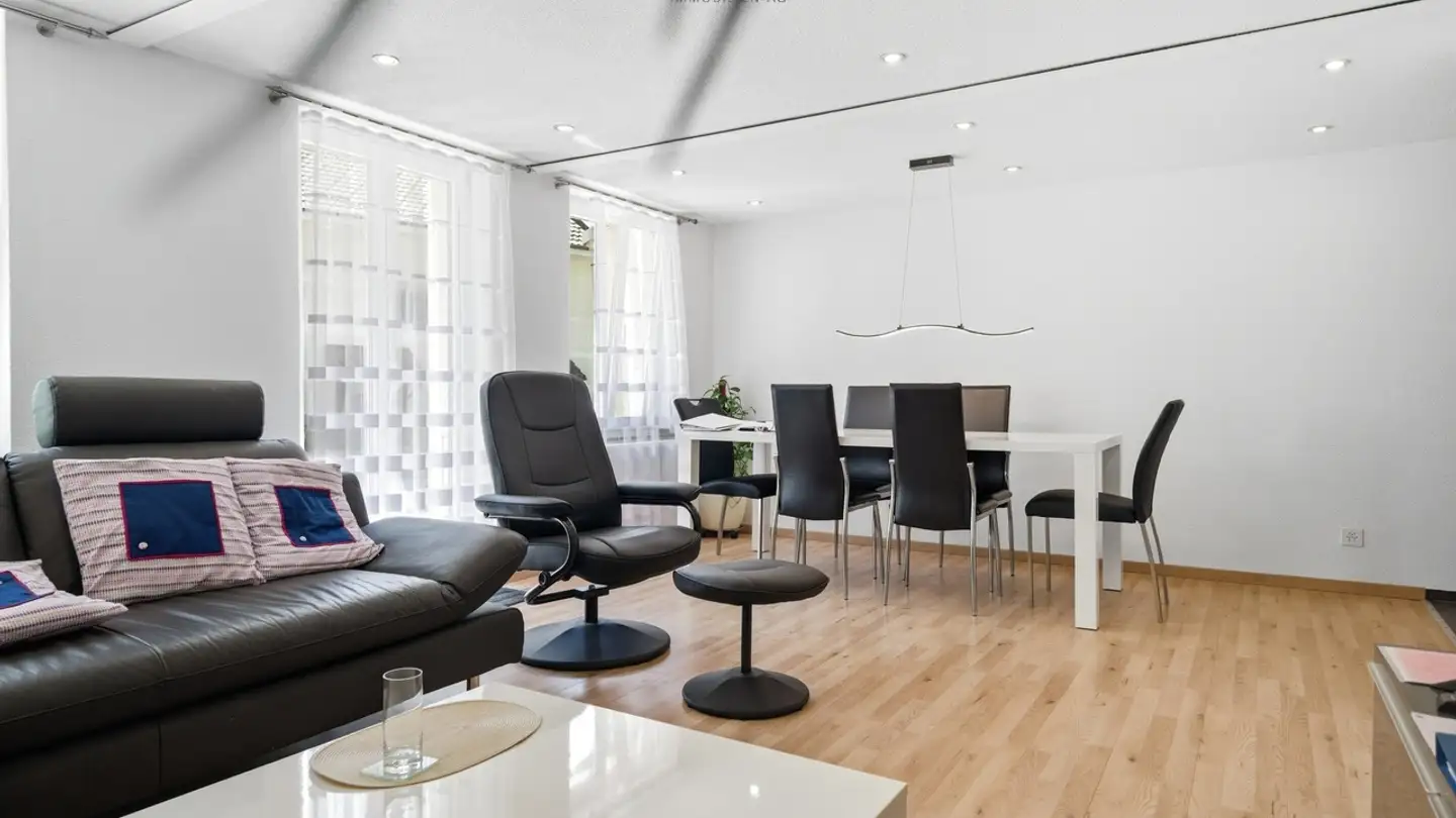 Apartment for rent - Beundenstrasse 18, 2543 Lengnau BE - Photo 2