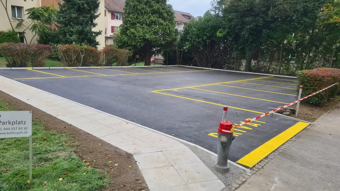 Outdoor parking space for rent - Im Bachofen 11, 8304 Wallisellen