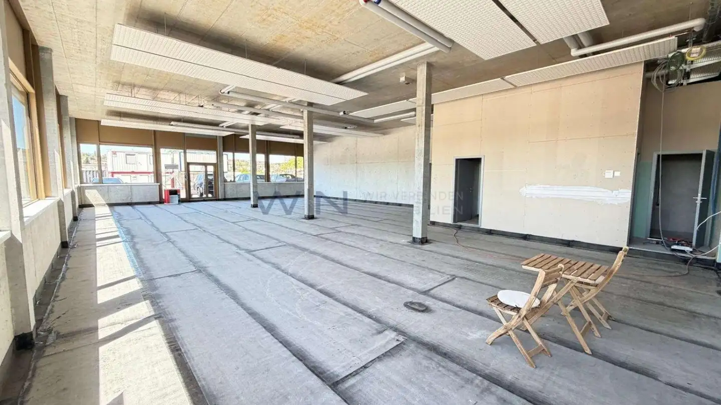 Office space for rent - 1566 St-Aubin FR - Photo 2