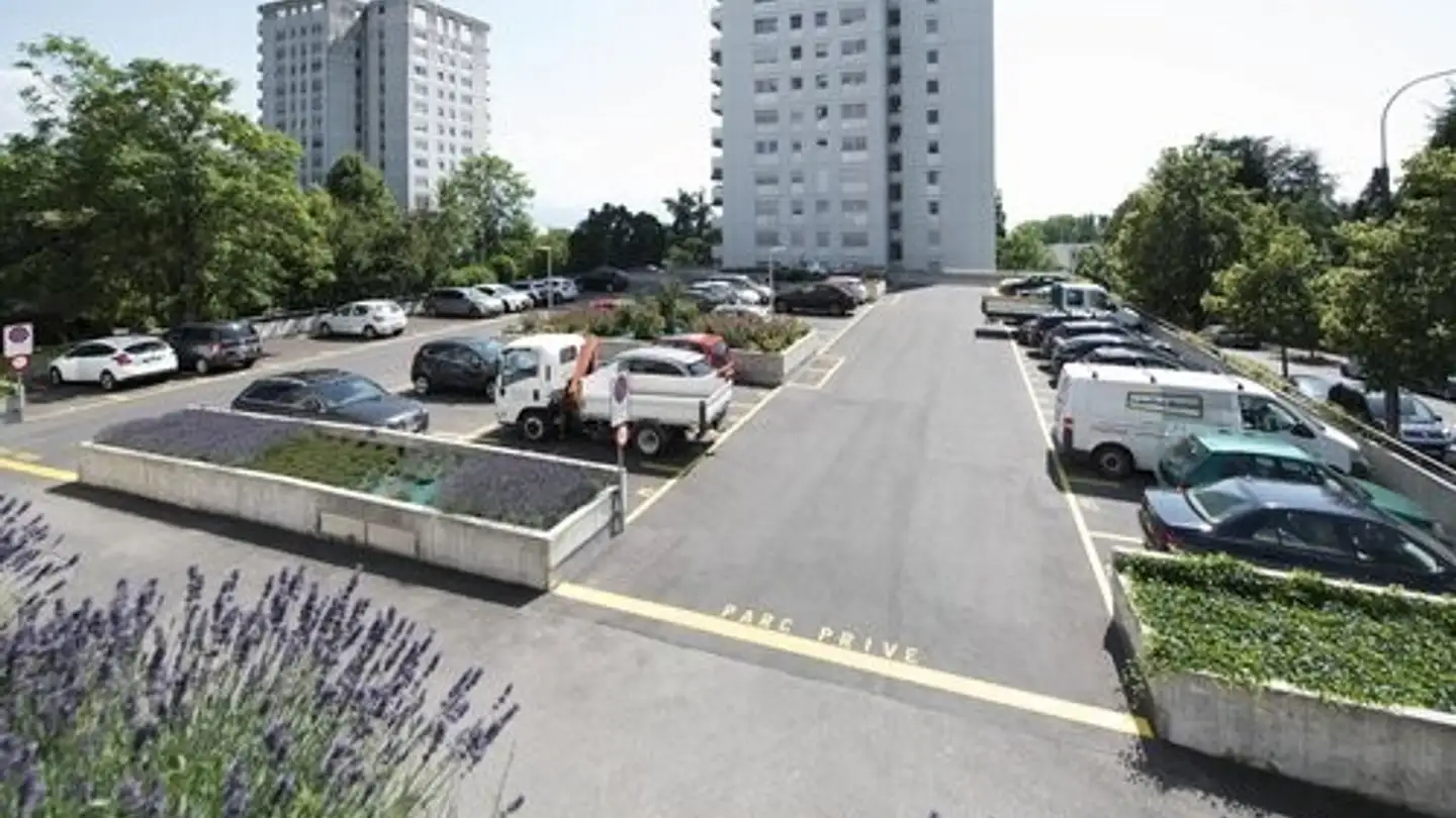 Parcheggio esterno in affitto - Avenue De Montoie 35, 1007 Lausanne