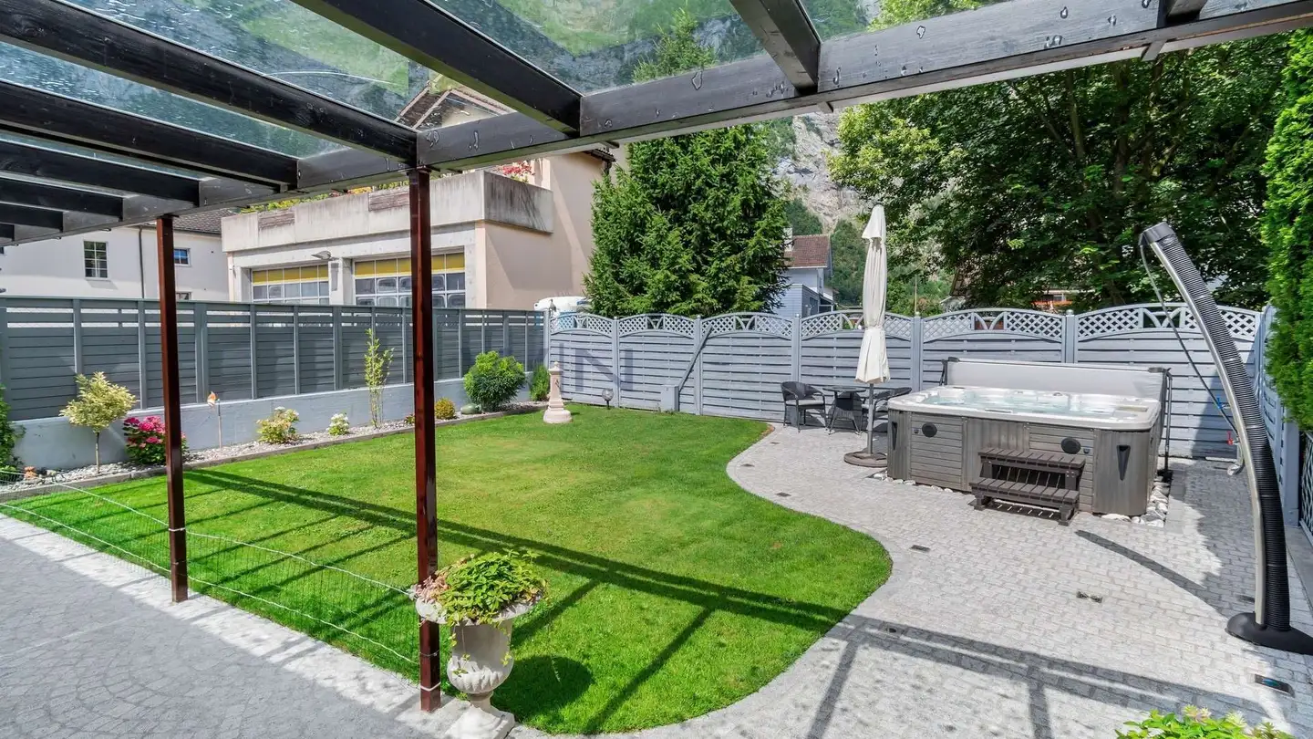 Single house for sale - 8754 Netstal