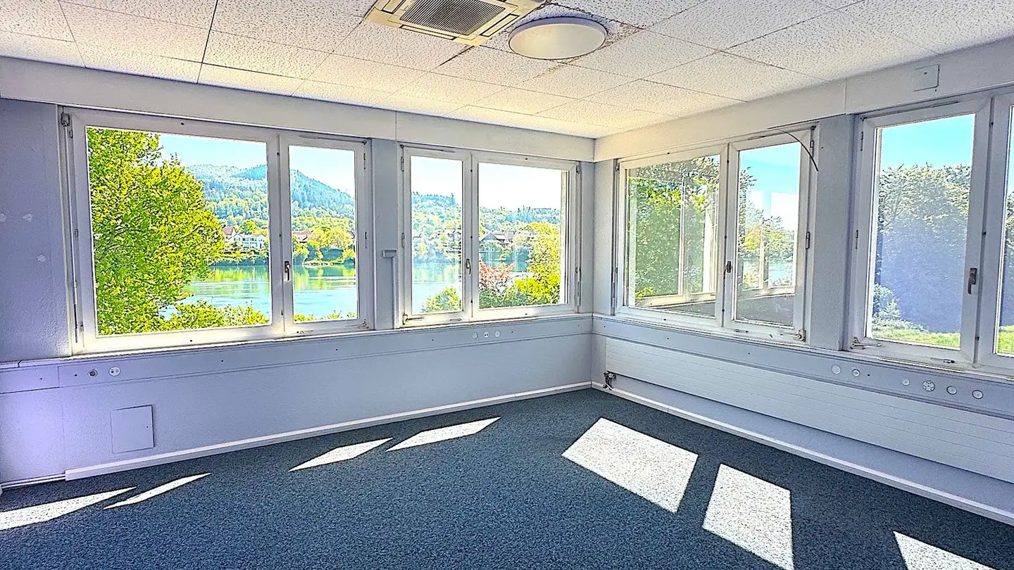 Industrial property for rent - Rheinstrasse 74, 4323 Wallbach