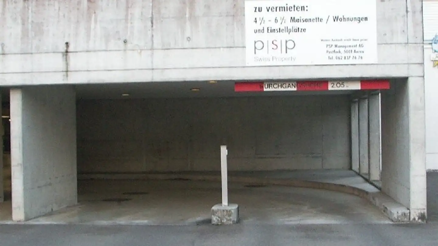Place de parking souterraine à louer - Sommerhaldenstrasse 6, 5405 Dättwil AG
