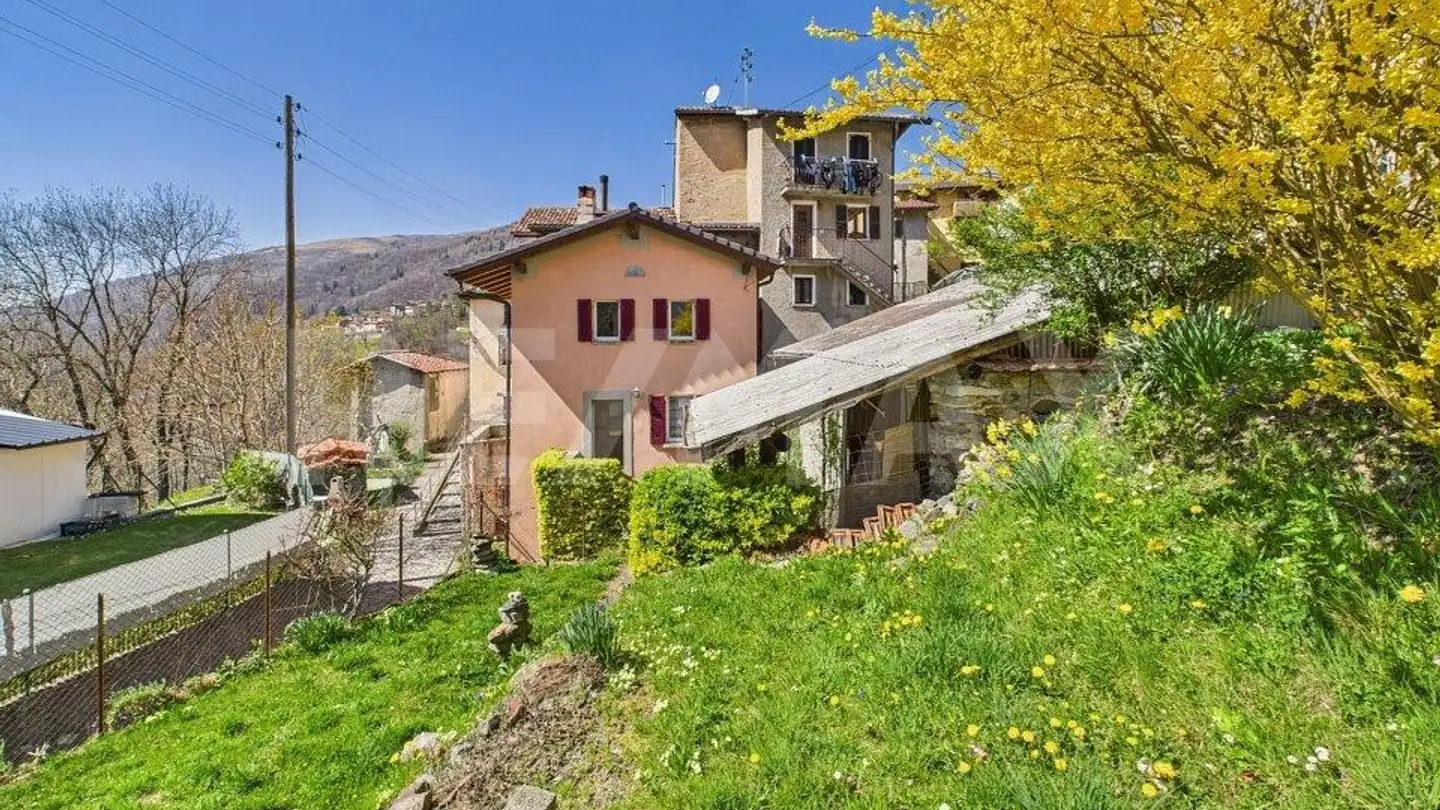 Einfamilienhaus kaufen - Strada De Bögn, 6951 Bogno