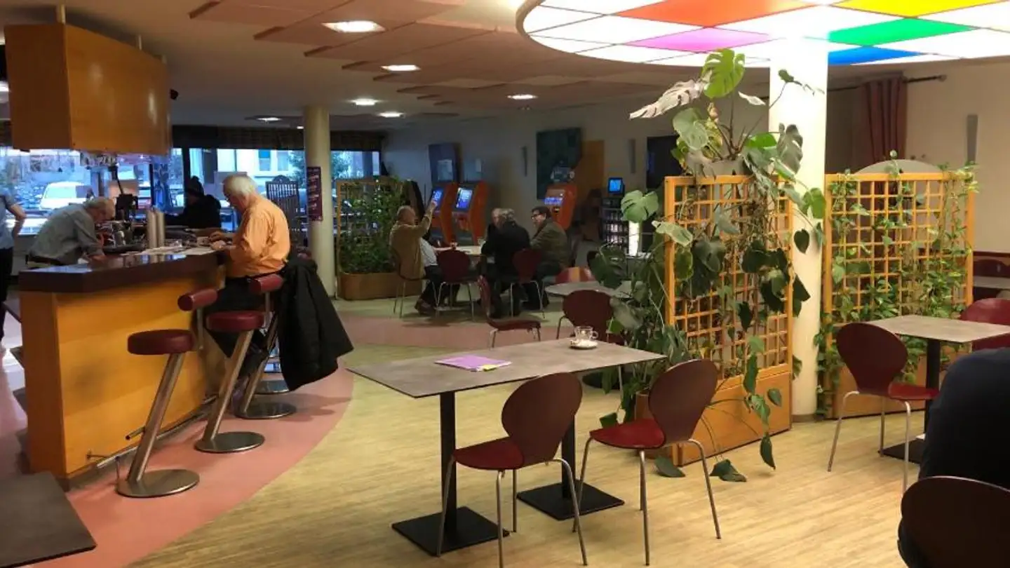 Restaurant for rent - Rue du Rhône 9, 1860 Aigle - Photo 2