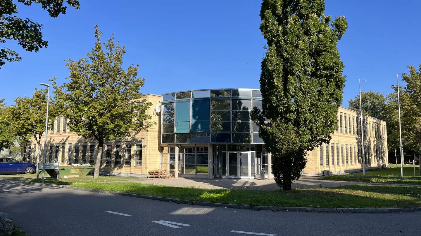 Office space for rent - Schermenwaldstrasse 11, 3063 Ittigen