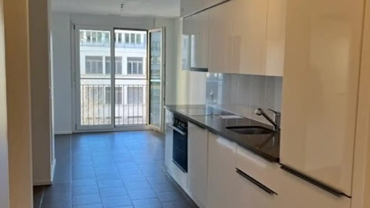 Apartment for rent - Route Des Arsenaux 8, 1700 Fribourg - Photo 2